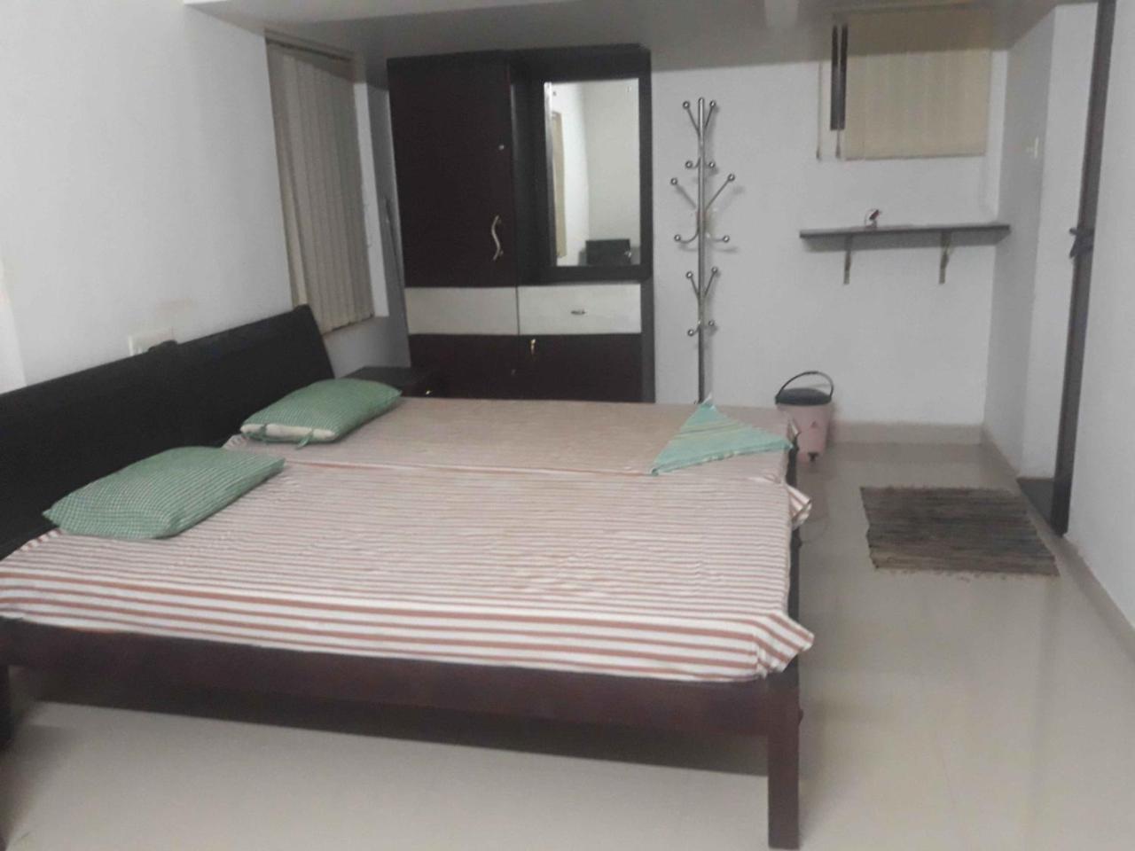 Abru'S Holidays International Travelers Alappuzha Экстерьер фото